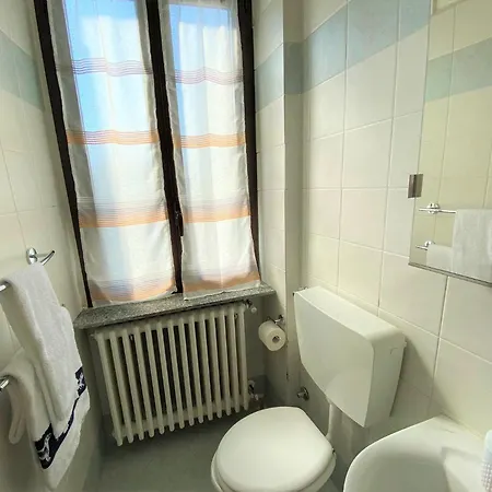 Nicolaus River Apartment